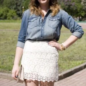 ZARA | Floral Crochet Applique White Lace Skirt Small